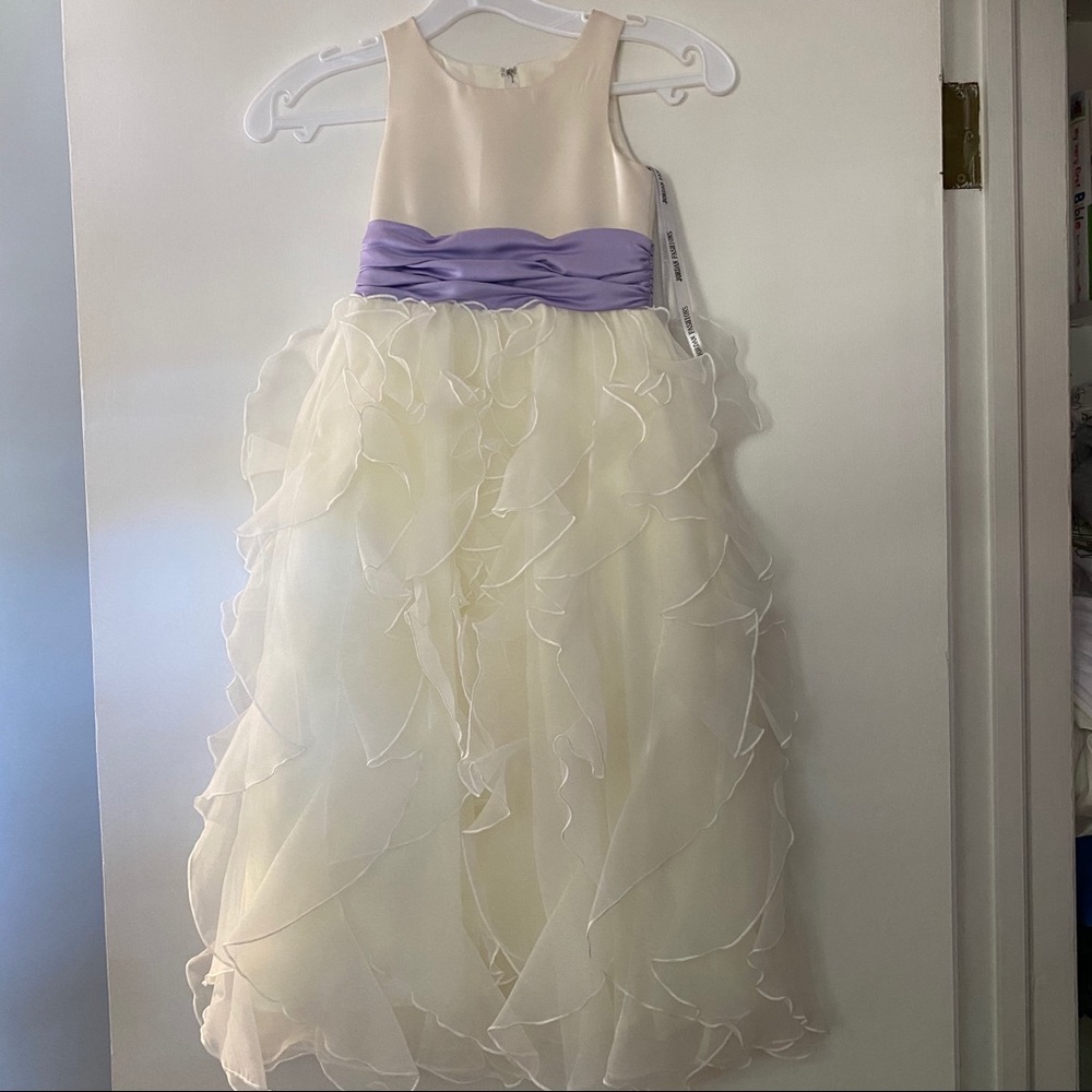 NWT Sweet Beginnings flower girl dress 3T